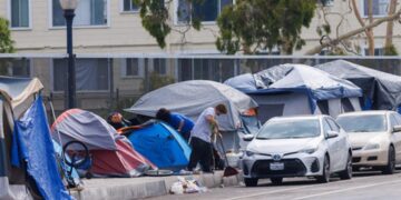 Trump Sets to Issue Order Removing Homeless to Treatment Centers