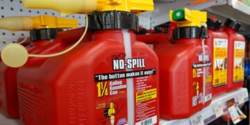 The White House is pushing for changes to gas cans.