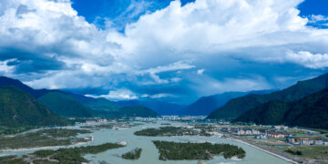 China’s New Dam Will Generate More Power Than the UK Uses Annually!