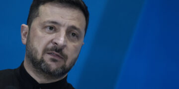 Zelensky Urges No Rewards for Russia Before Alaska Summit