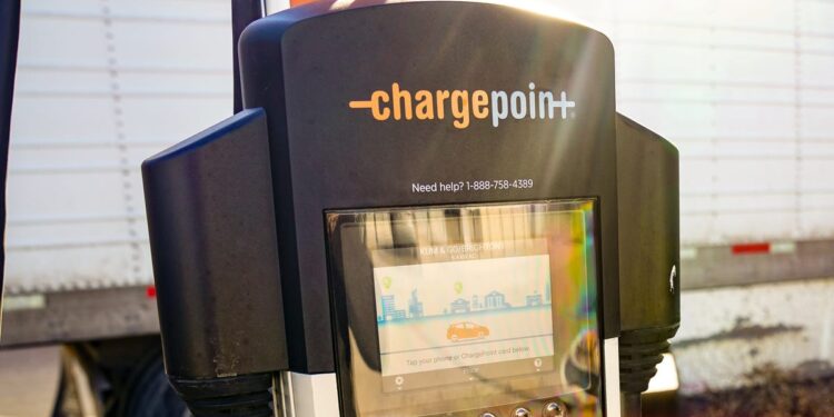 A massive Biden-era project to build electric vehicle (EV) chargers across the country, aimed at addressing “range anxiety,” has been put on hold by the Trump administration. This $7.5 billion plan was intended to create a network of EV charging stations, particularly along interstates and major highways, to make long road trips more convenient. However, as of early this year, fewer than 400 chargers had actually been installed nationwide.