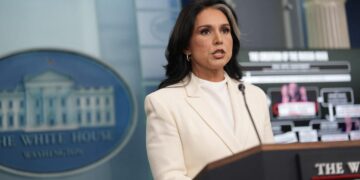 Trump Revoked Top Spies’ Clearance: Tulsi Gabbard