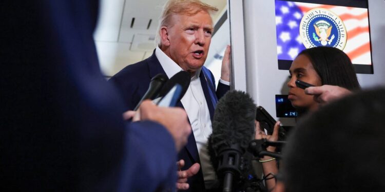 A recent poll from YouGov and The Economist found that twice as many Americans strongly disapprove of President Donald Trump’s second term compared to those who strongly approve. In the survey conducted August 15-18, two-thirds of respondents expressed strong feelings about Trump—mostly negative ones. Specifically, 47% said they strongly disapprove, while only 23% strongly approve.