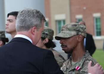 Heroic Soldier Rushes to Aid During Gunfire