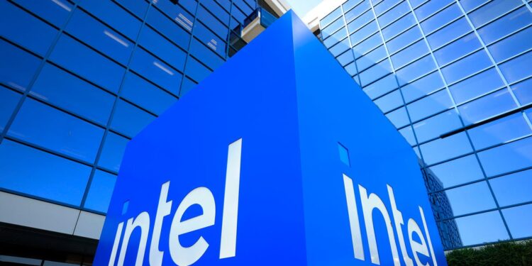 Trump Announces U.S. Owns 10% of Intel: A Win for American Chips