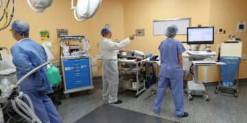 A $101,000 knee replacement? Why hospital charges vary so much.