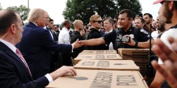 Trump Threatens Federal Takeover of Chicago: ‘Grossly Incompetent’