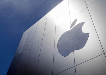 Apple vs. Apple Cinemas: The Brands Clashing!