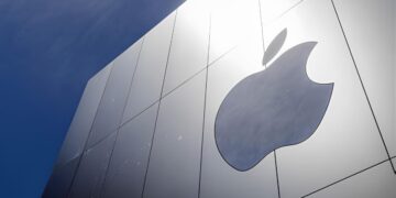 Apple vs. Apple Cinemas: The Brands Clashing!