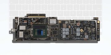 Apple’s New M5 MacBook Air: In-House Wi-Fi & More!