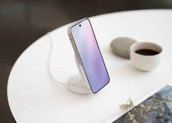 Pixel 10 Lagging To 5-Year-Old iPhone 12: Who’s Slowing Down?