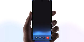 Google Forces Pixel 10 Base Model to Run at 60Hz to Save Battery