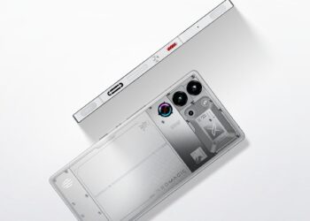 Qualcomm is scheduled to host its Snapdragon Summit event on September 23. According to rumors, the summit will introduce not just one top-tier chipset but possibly two. Alongside the flagship Snapdragon 8 Elite Gen 2, there might be another chipset called the Snapdragon 8 Gen 5, which shares several features with its predecessor. Recent benchmark leaks suggest that the single-core and multi-core scores of this new chip are similar to those of the older model.