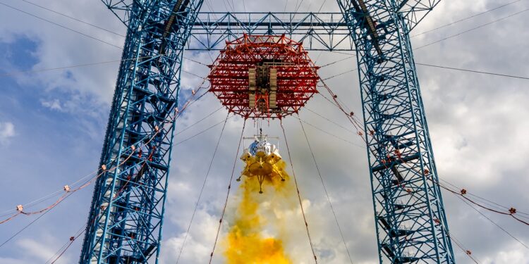 China Announces Breakthrough in Planned Moon Landing