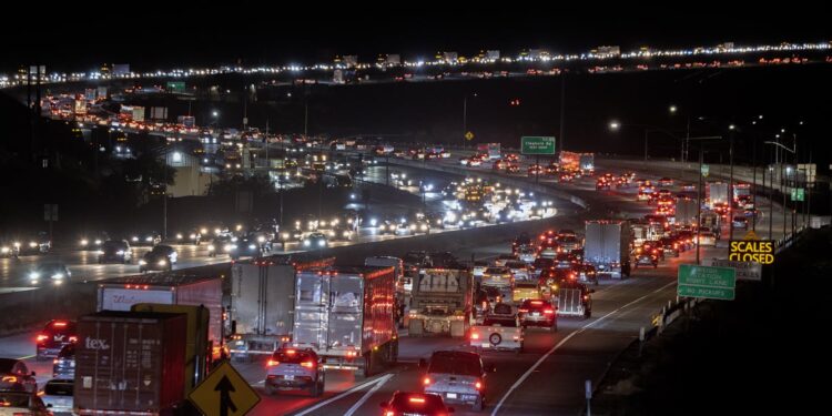 U.S. CO2 Emissions Unveiled: Key Facts & Charts