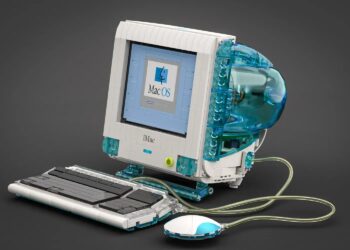 iMac G3 Built With Lego Needs Your Vote!