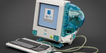 iMac G3 Built With Lego Needs Your Vote!