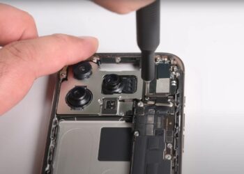 Apple Still Reliant on China for iPhones: Why?