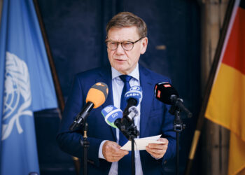 NATO Country Issues Nuclear War Warning as Russia-US Tensions Escalate