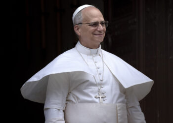 How Pope Leo’s Popularity Compares to Pope Francis After 100 Days