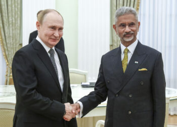 Russia Launches India Charm Offensive Amid U.S. Tensions