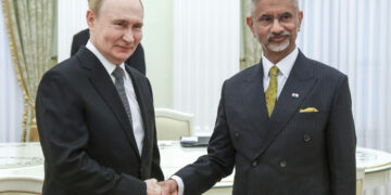 Russia Launches India Charm Offensive Amid U.S. Tensions