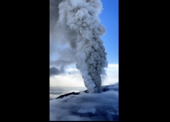 Watch Rare Footage of Russia’s Krasheninnikov Volcano Erupting