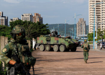 China Warns of Conflict Risks as US Trains Taiwan Troops