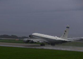 US Plane Spotted Near China’s Coastline: Map Reveals Mystery Flight