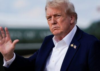 Trump to Meet Congress: Shutdown Looms by Oct 1