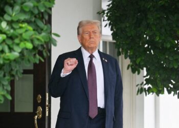 Will there be a government shutdown? Trump to meet with party leaders