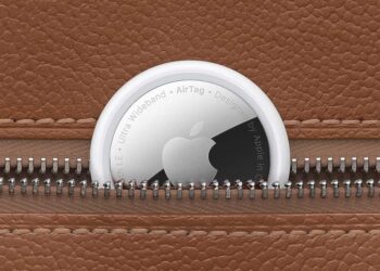 Losing Luggage at LAX? Not When You Have an AirTag