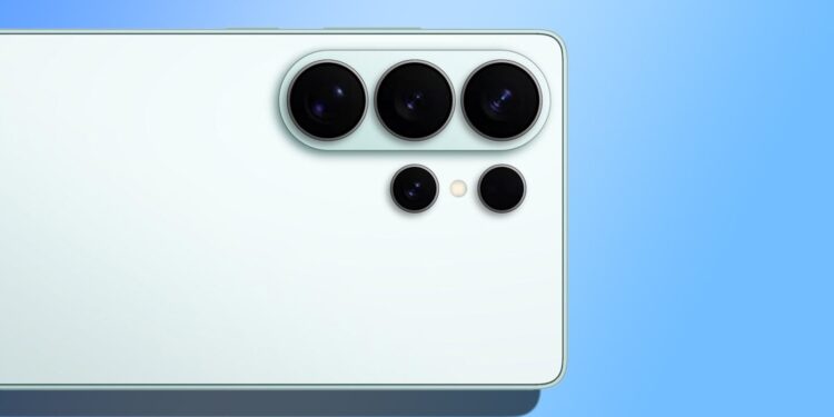 Samsung Galaxy S26: Bulky Camera or Better Performance?