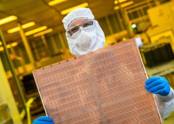 Blue Team Denies Glass Substrate Cancellation: Update