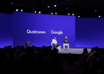 Google’s Secret Android-Driven PC Revealed at Snapdragon Summit