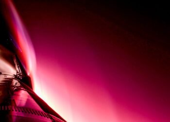 SpaceX’s Starship Mars Rocket: Stunning Images & Unanswered Questions