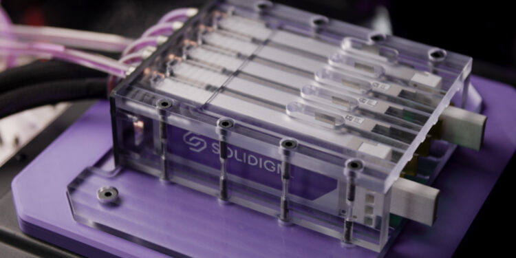 Solidigm’s Revolutionary eSSD Cools Like Never Before