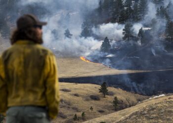 Emergency alerts may not reach those who need them most in Colorado