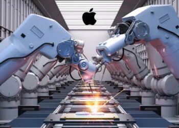 Apple Pushes Suppliers to Automate or Risk Losing iPhone Contracts