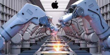 Apple Pushes Suppliers to Automate or Risk Losing iPhone Contracts