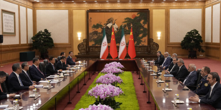 Iran Seeks Support from US Rival for Nuclear Talks