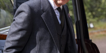 A British cardiologist who advises Robert F. Kennedy Jr.’s MAHA Action has suggested “it’s highly likely that the COVID-19 vaccines have been a factor, a significant one in the cancer diagnoses of members of the royal family.” Dr. Aseem Malhotra made this statement at Reform U.K.’s annual conference in Birmingham on Saturday. He indicated he was sharing an opinion from another oncologist linking King Charles III and Kate Middleton’s cancers to their vaccination.