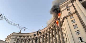 Russian Strike Hits Ukraine’s Key Government Building!