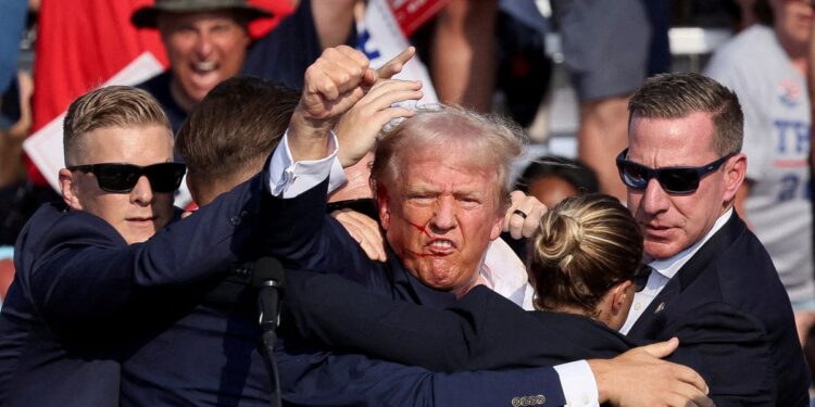 Would the $1 Donald Trump commemorative coin be legal?